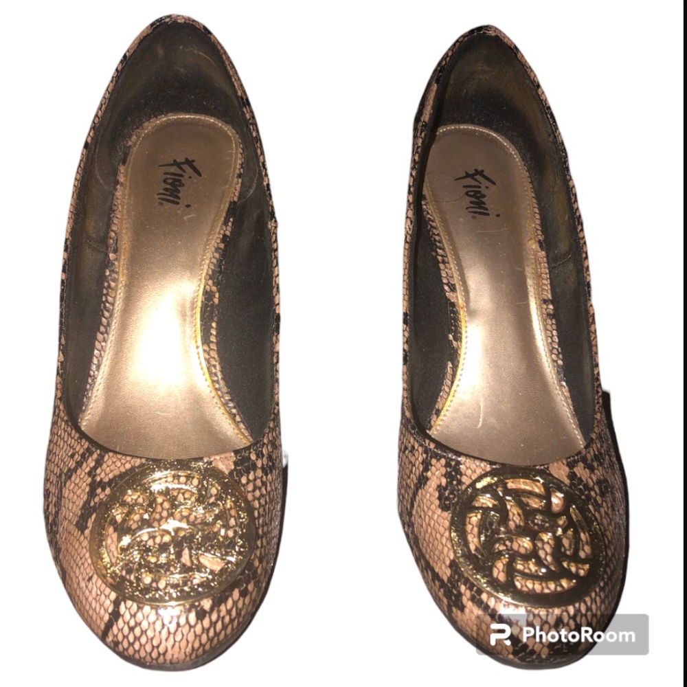 Fioni Snakeskin Wedges Heel Shoe, Size 8 1/2 EUC